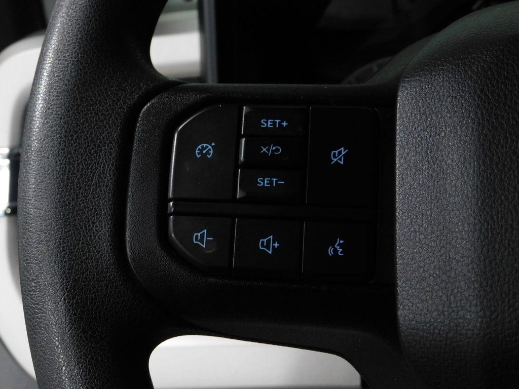 Ford F-250 SD XLT Crew Cab 4WD 2023