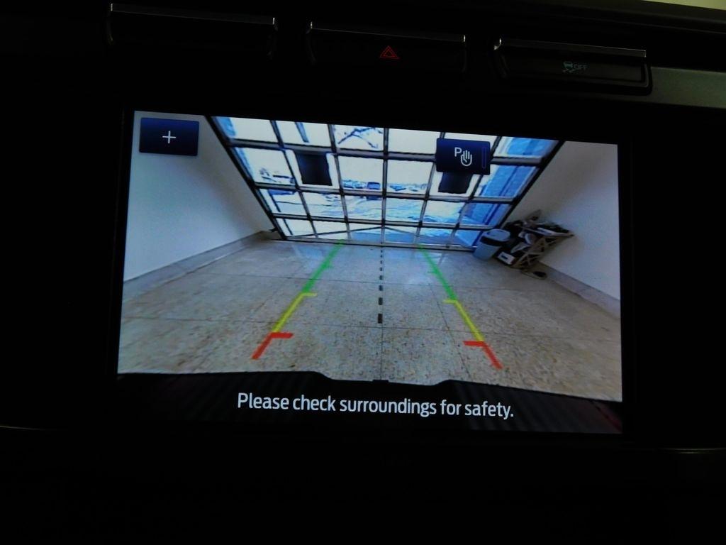 Ford F-250 SD XLT Crew Cab 4WD 2023