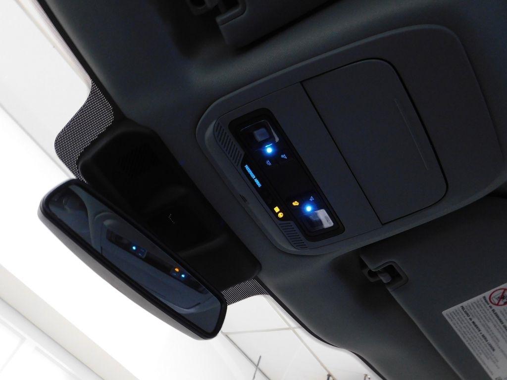 Ford F-250 SD XLT Crew Cab 4WD 2023