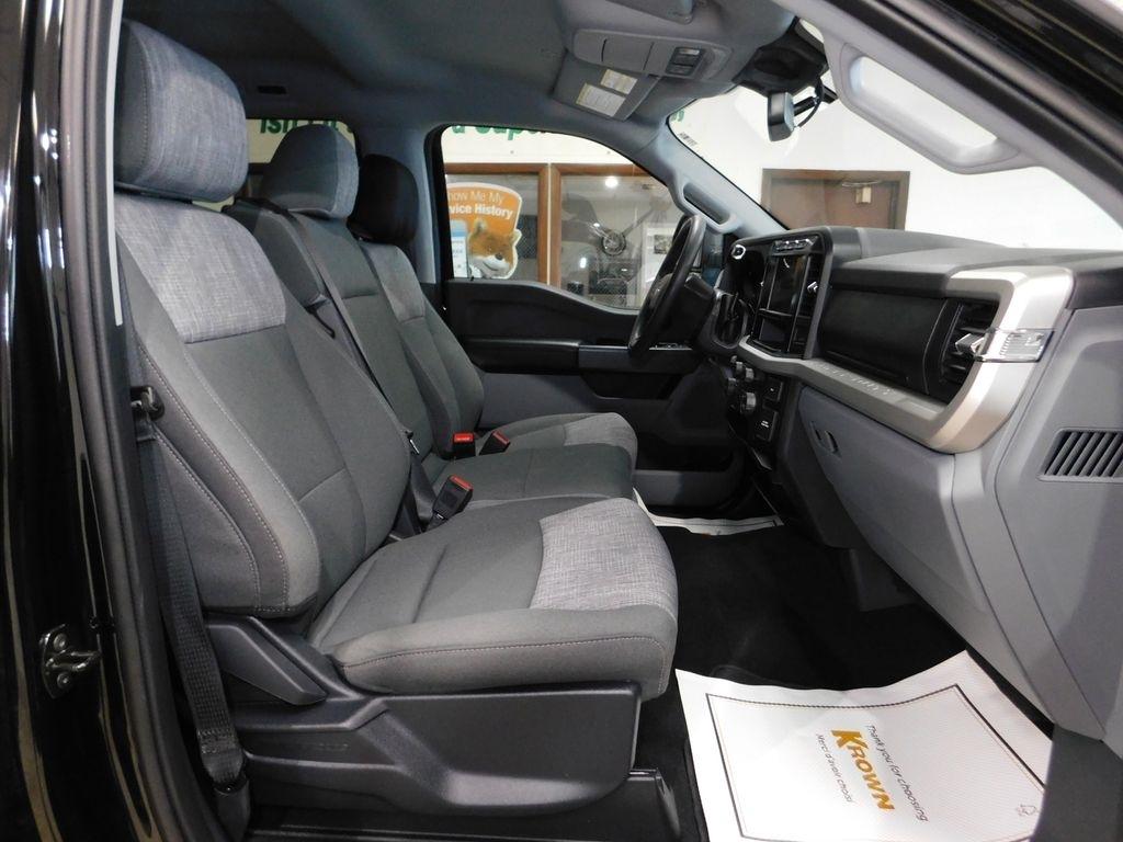 Ford F-250 SD XLT Crew Cab 4WD 2023