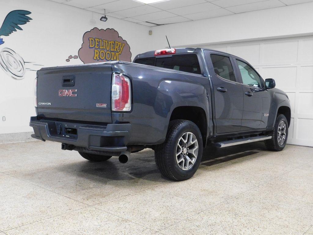 GMC Canyon SLE Crew Cab 4WD Long Box 2016