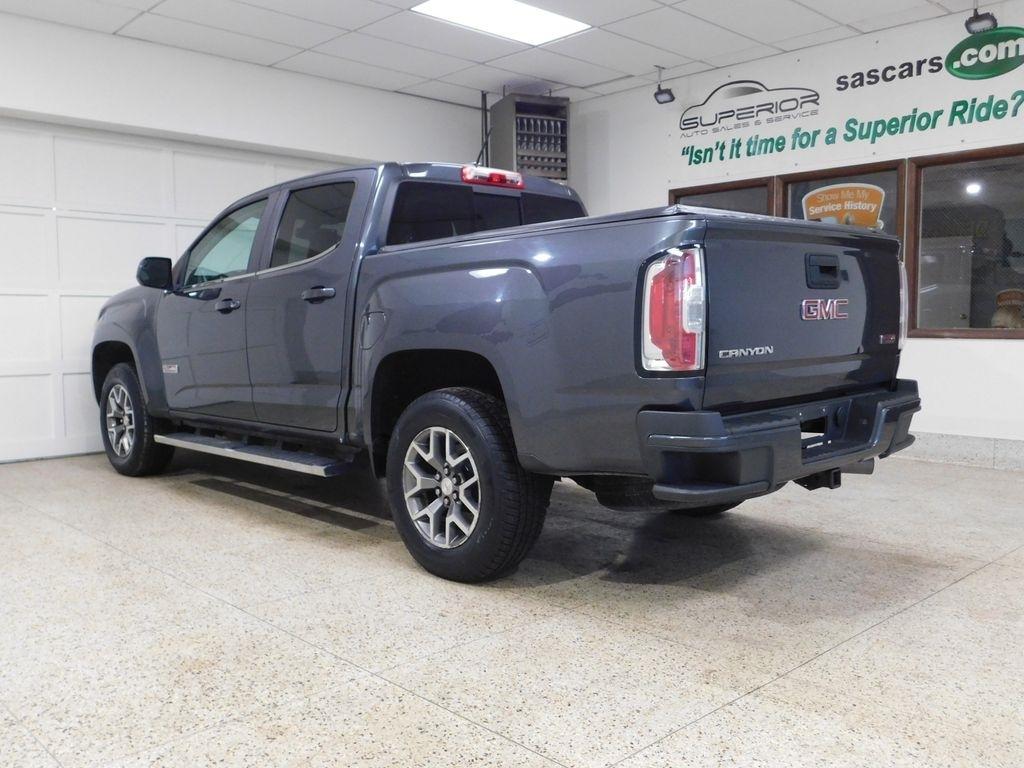 GMC Canyon SLE Crew Cab 4WD Long Box 2016
