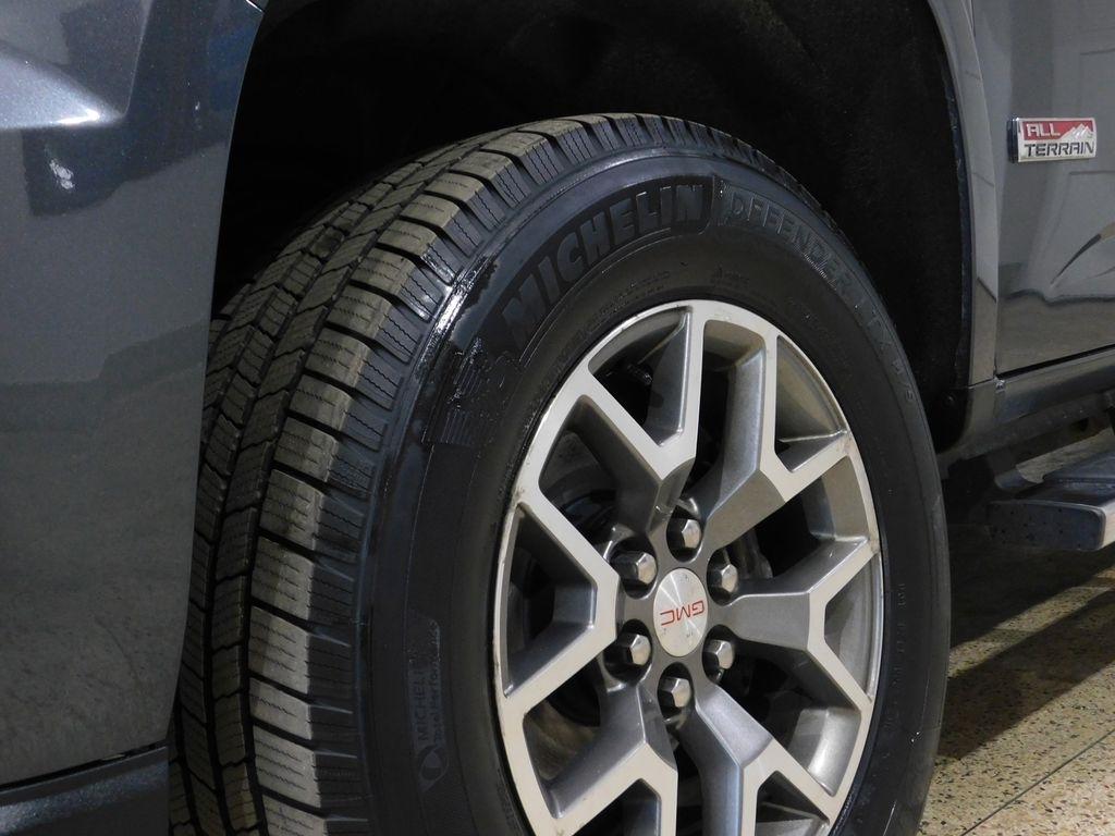 GMC Canyon SLE Crew Cab 4WD Long Box 2016