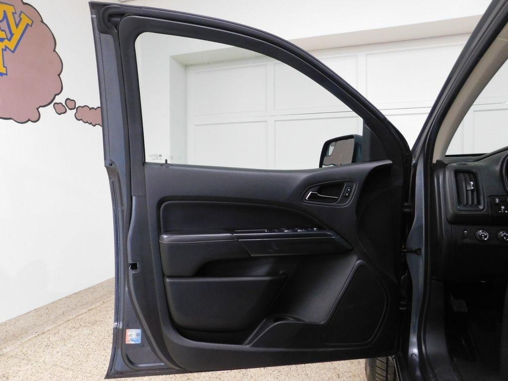 GMC Canyon SLE Crew Cab 4WD Long Box 2016