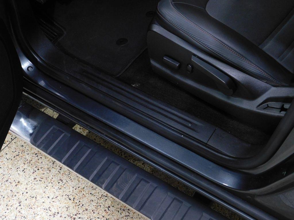 GMC Canyon SLE Crew Cab 4WD Long Box 2016