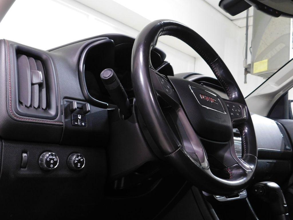 GMC Canyon SLE Crew Cab 4WD Long Box 2016