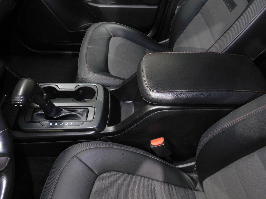 GMC Canyon SLE Crew Cab 4WD Long Box 2016