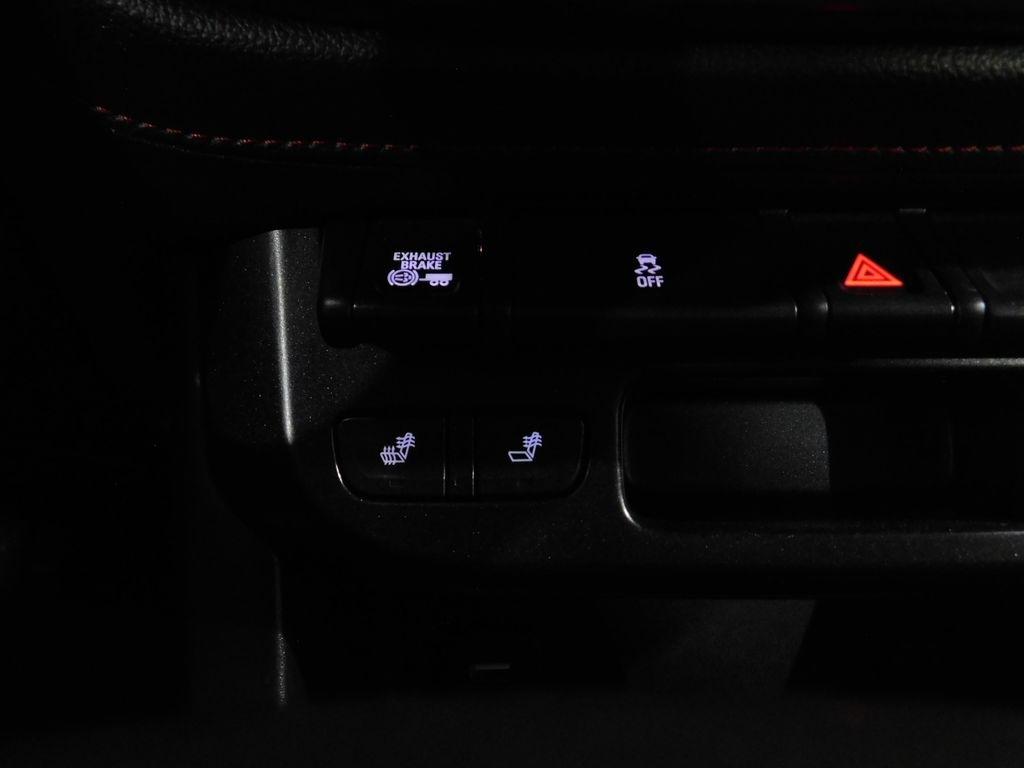 GMC Canyon SLE Crew Cab 4WD Long Box 2016