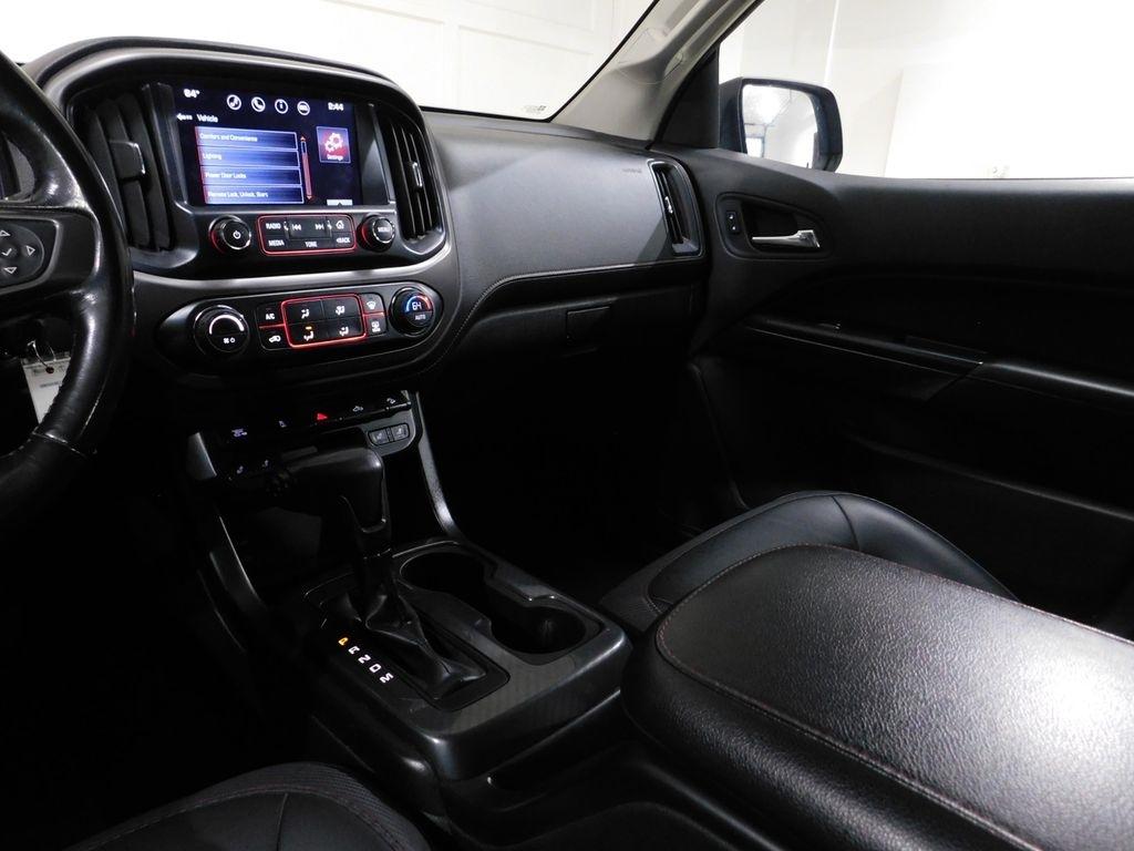 GMC Canyon SLE Crew Cab 4WD Long Box 2016