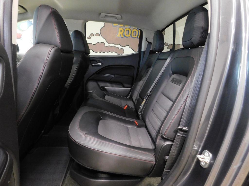 GMC Canyon SLE Crew Cab 4WD Long Box 2016