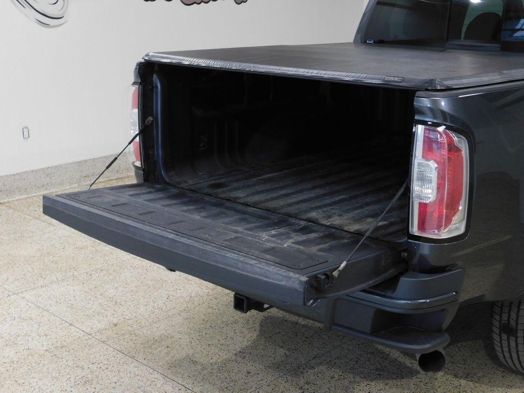 GMC Canyon SLE Crew Cab 4WD Long Box 2016