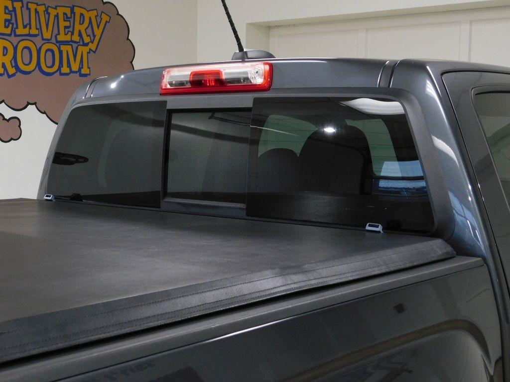 GMC Canyon SLE Crew Cab 4WD Long Box 2016