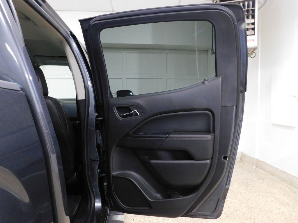 GMC Canyon SLE Crew Cab 4WD Long Box 2016