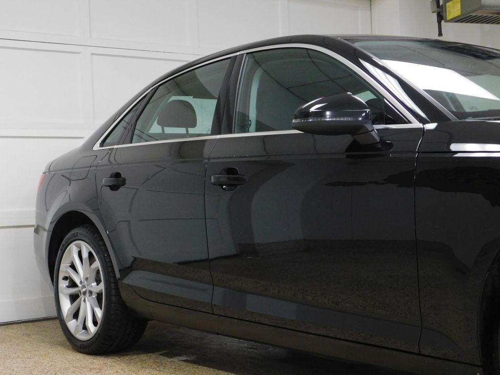 Audi A4 2.0T Progressiv quattro Sedan 2017