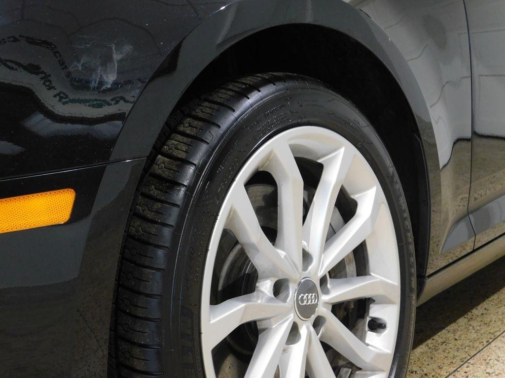 Audi A4 2.0T Progressiv quattro Sedan 2017