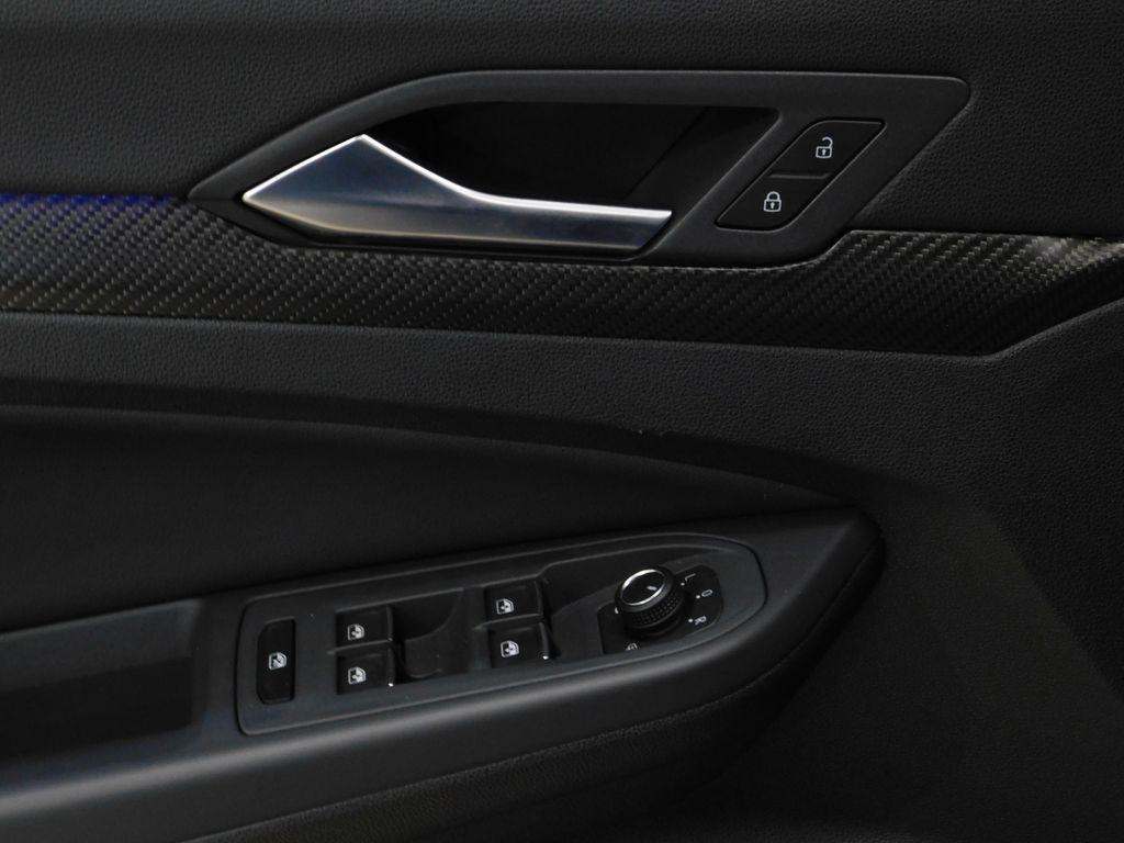 Volkswagen Golf R Black Edition 2025