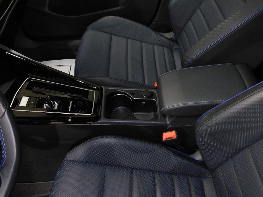 Volkswagen Golf R Black Edition 2025