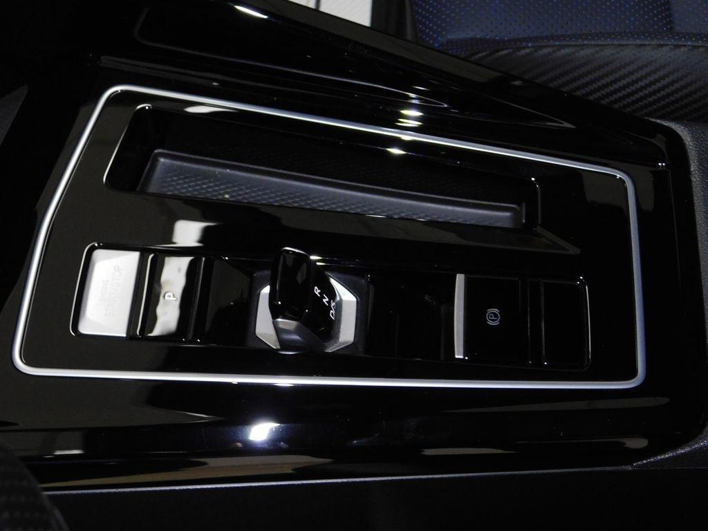 Volkswagen Golf R Black Edition 2025