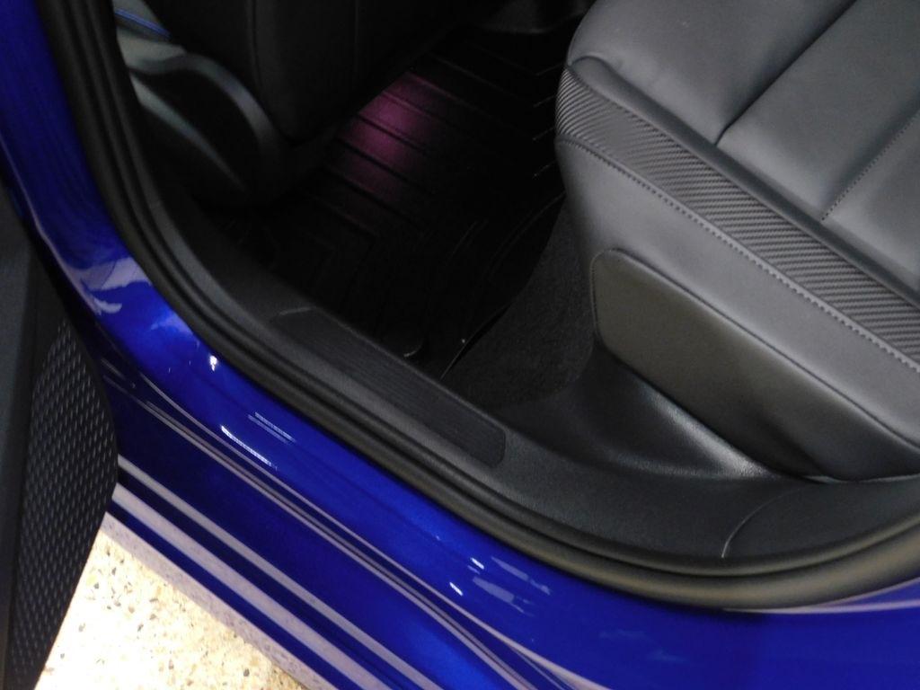 Volkswagen Golf R Black Edition 2025