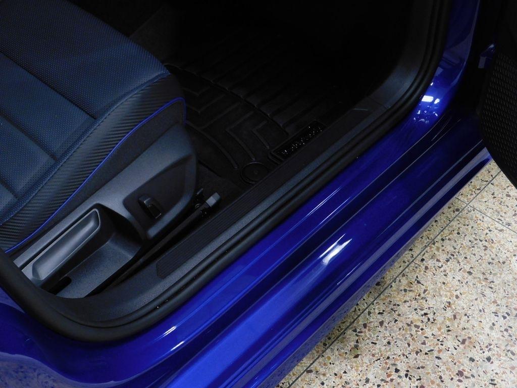 Volkswagen Golf R Black Edition 2025