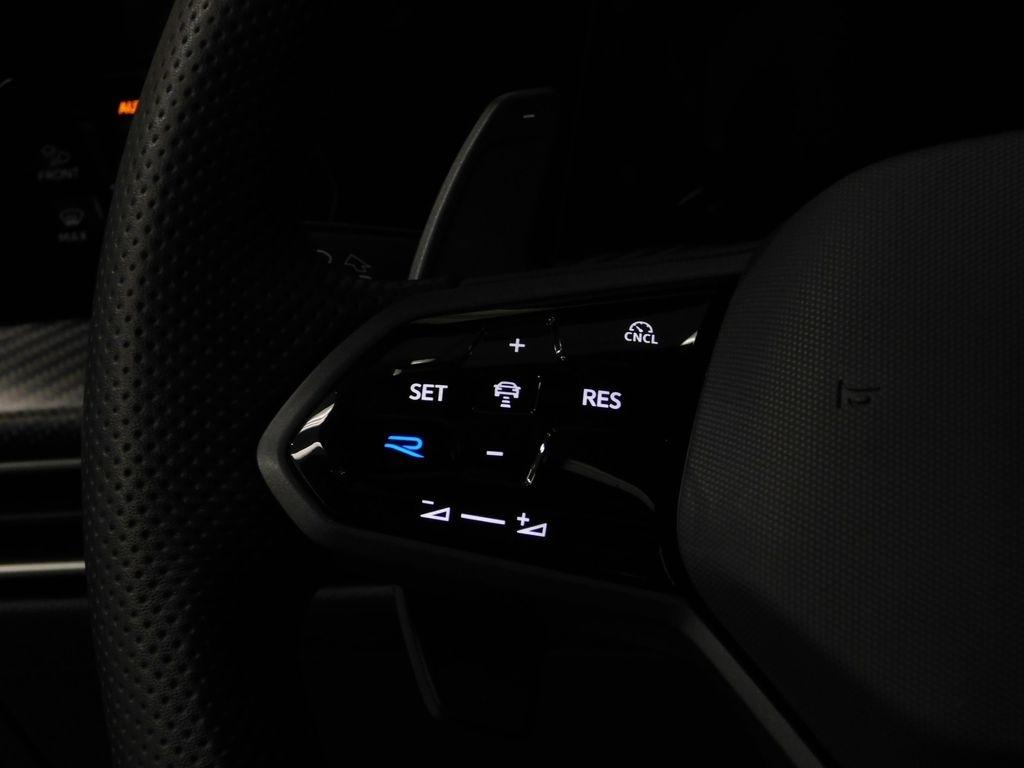 Volkswagen Golf R Black Edition 2025