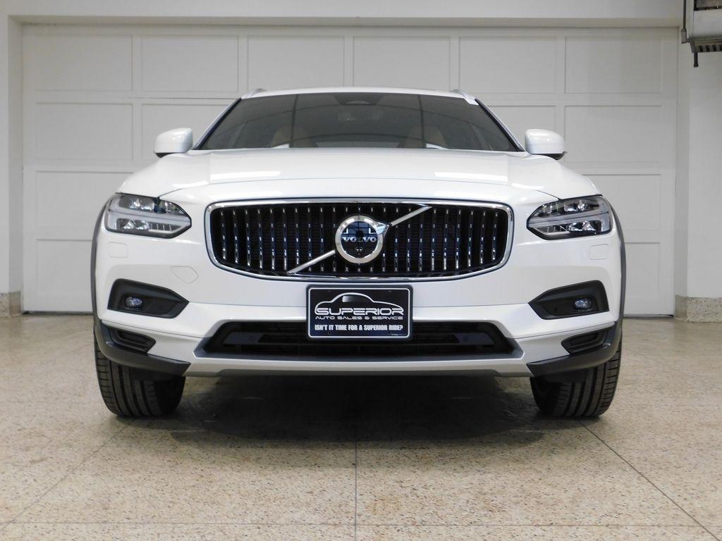 Volvo V90 Cross Country B6 Ultra 2026