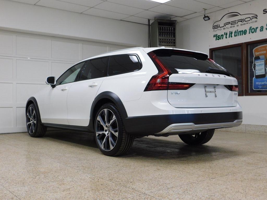 Volvo V90 Cross Country B6 Ultra 2026
