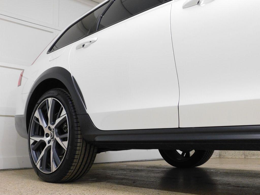 Volvo V90 Cross Country B6 Ultra 2026