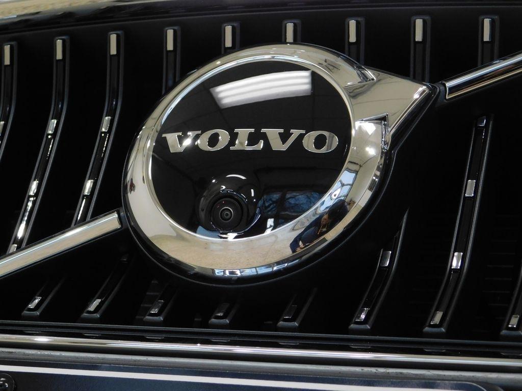 Volvo V90 Cross Country B6 Ultra 2026