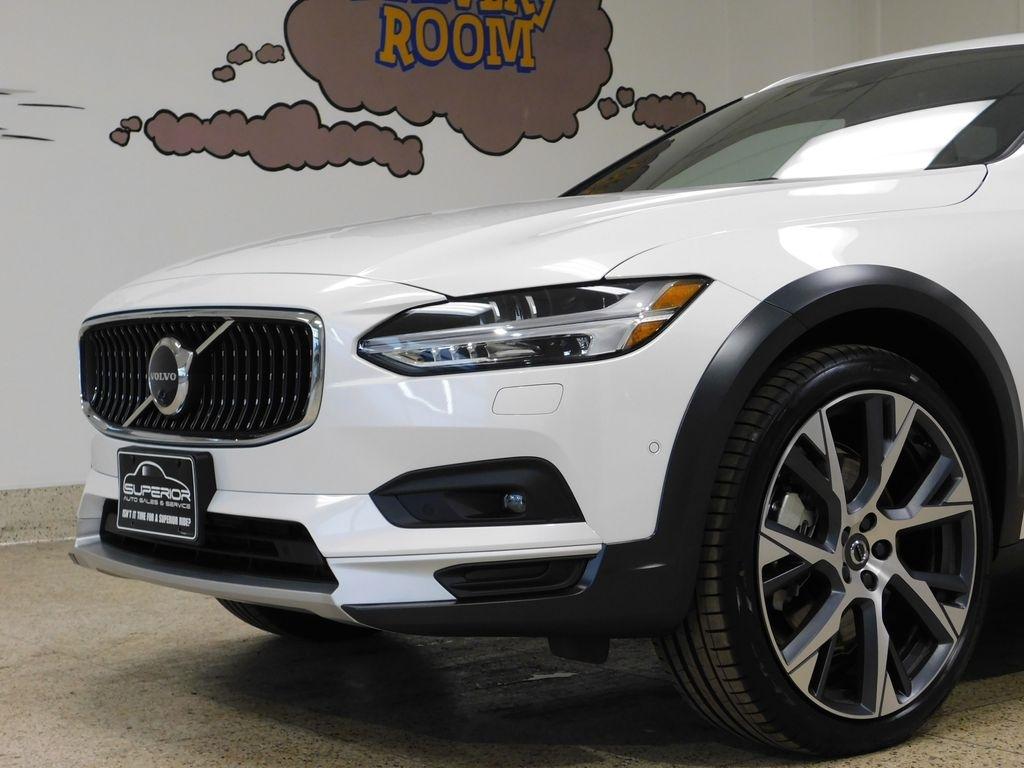 Volvo V90 Cross Country B6 Ultra 2026