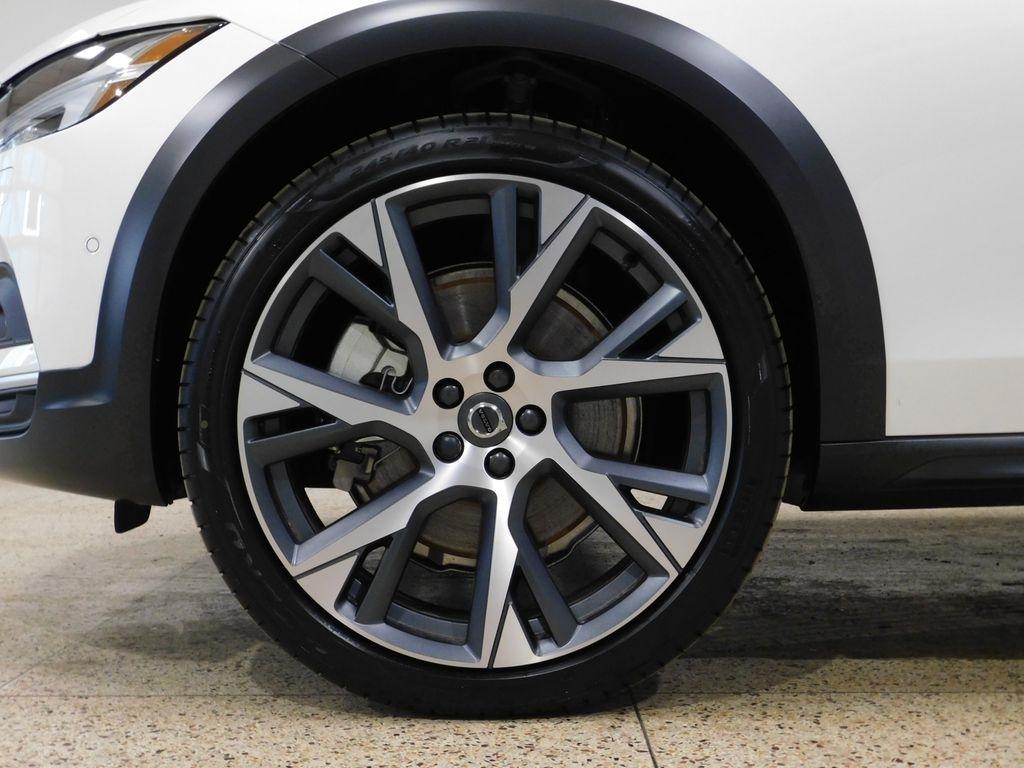 Volvo V90 Cross Country B6 Ultra 2026