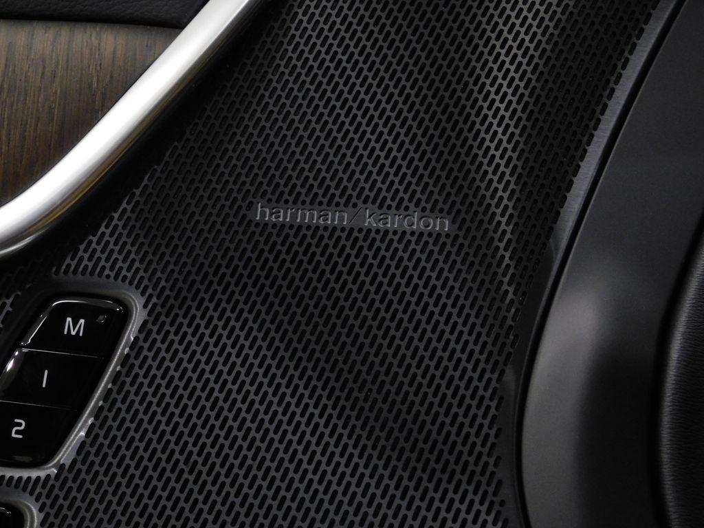 Volvo V90 Cross Country B6 Ultra 2026