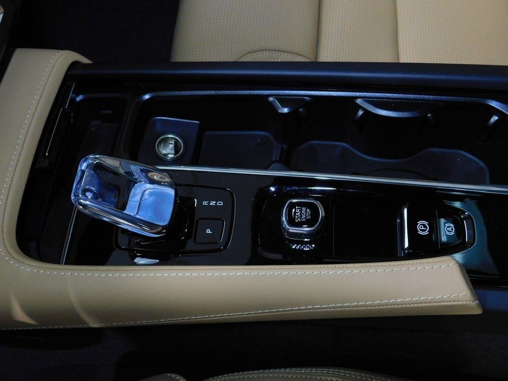 Volvo V90 Cross Country B6 Ultra 2026