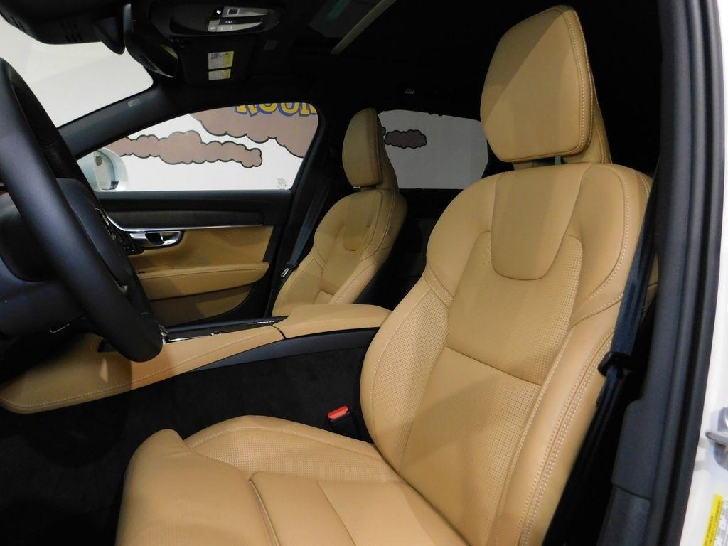 Volvo V90 Cross Country B6 Ultra 2026