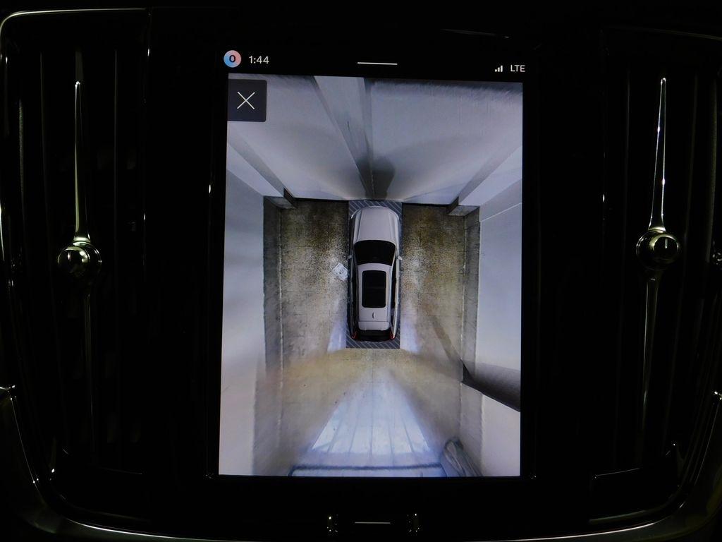 Volvo V90 Cross Country B6 Ultra 2026