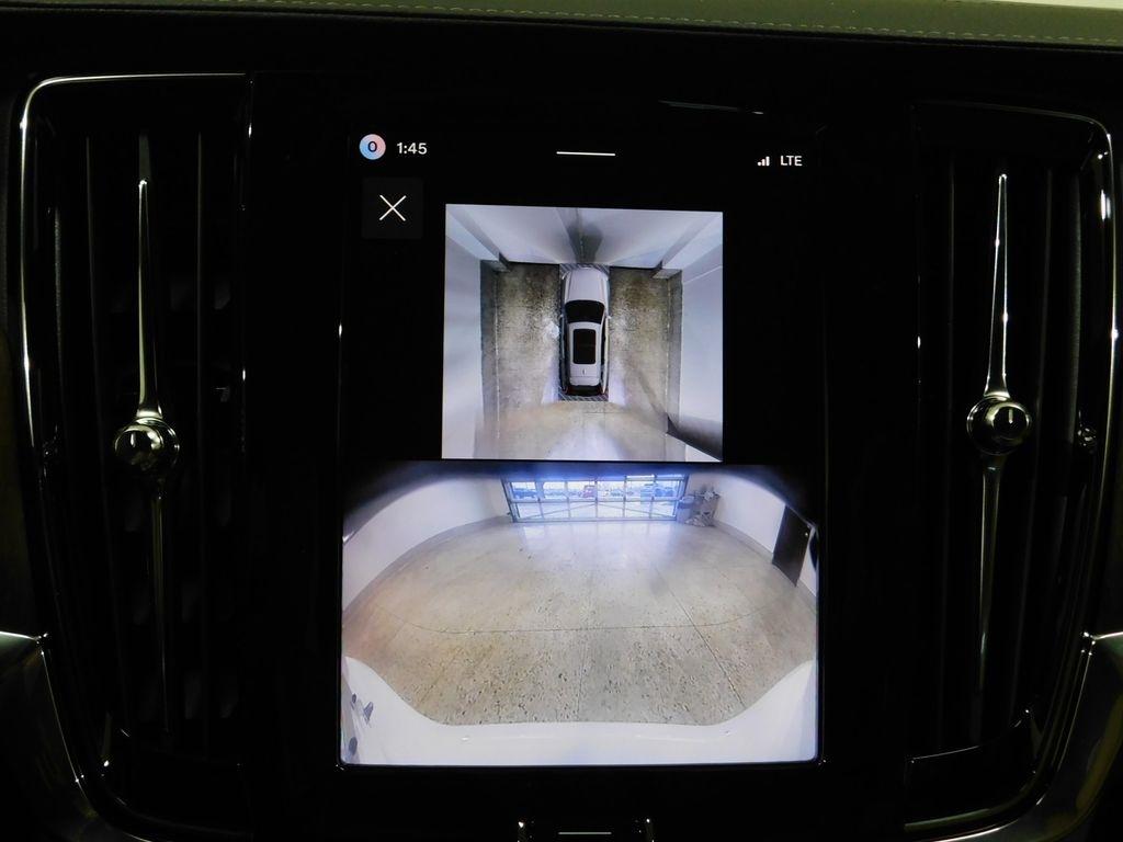 Volvo V90 Cross Country B6 Ultra 2026