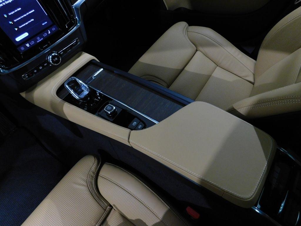 Volvo V90 Cross Country B6 Ultra 2026