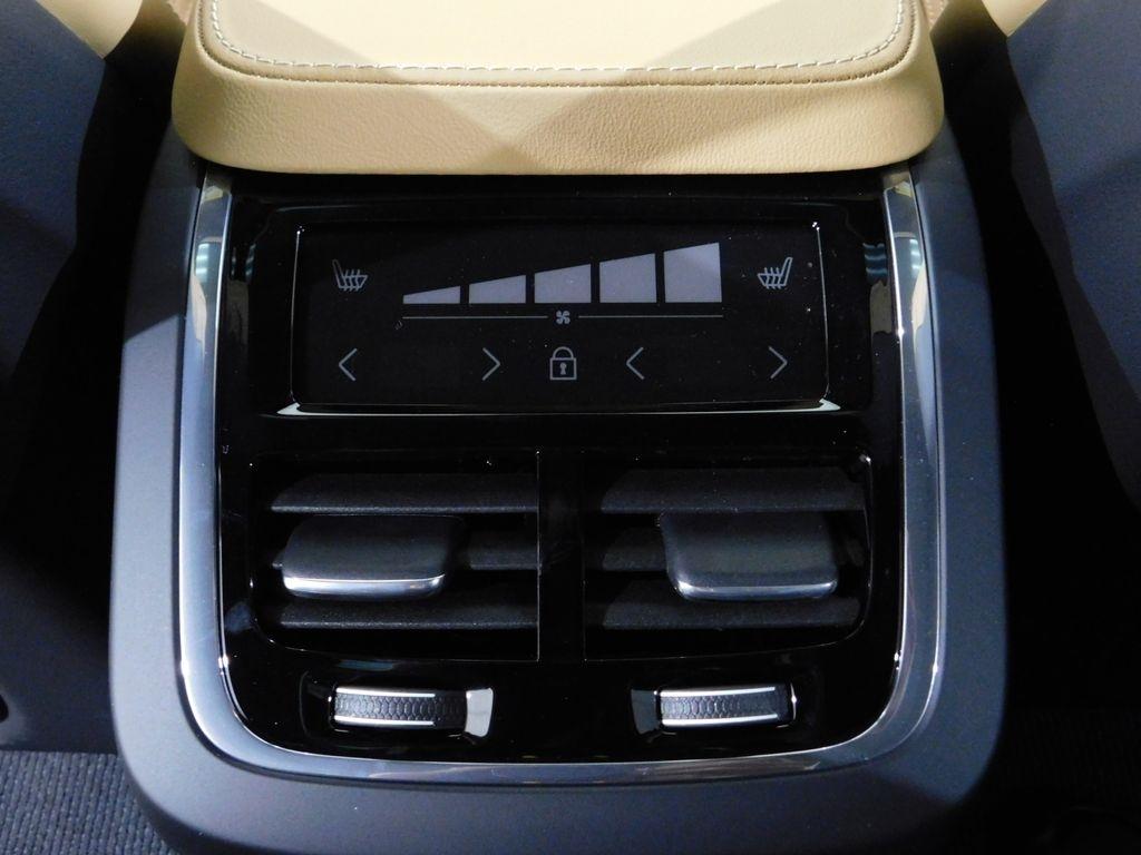 Volvo V90 Cross Country B6 Ultra 2026