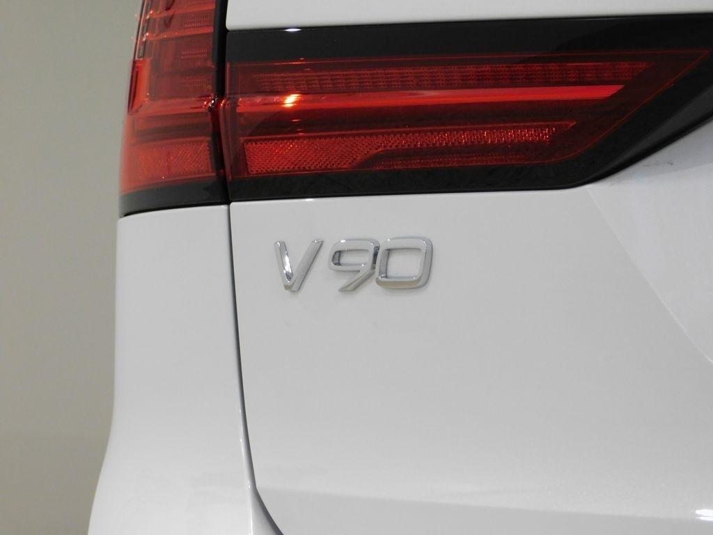 Volvo V90 Cross Country B6 Ultra 2026