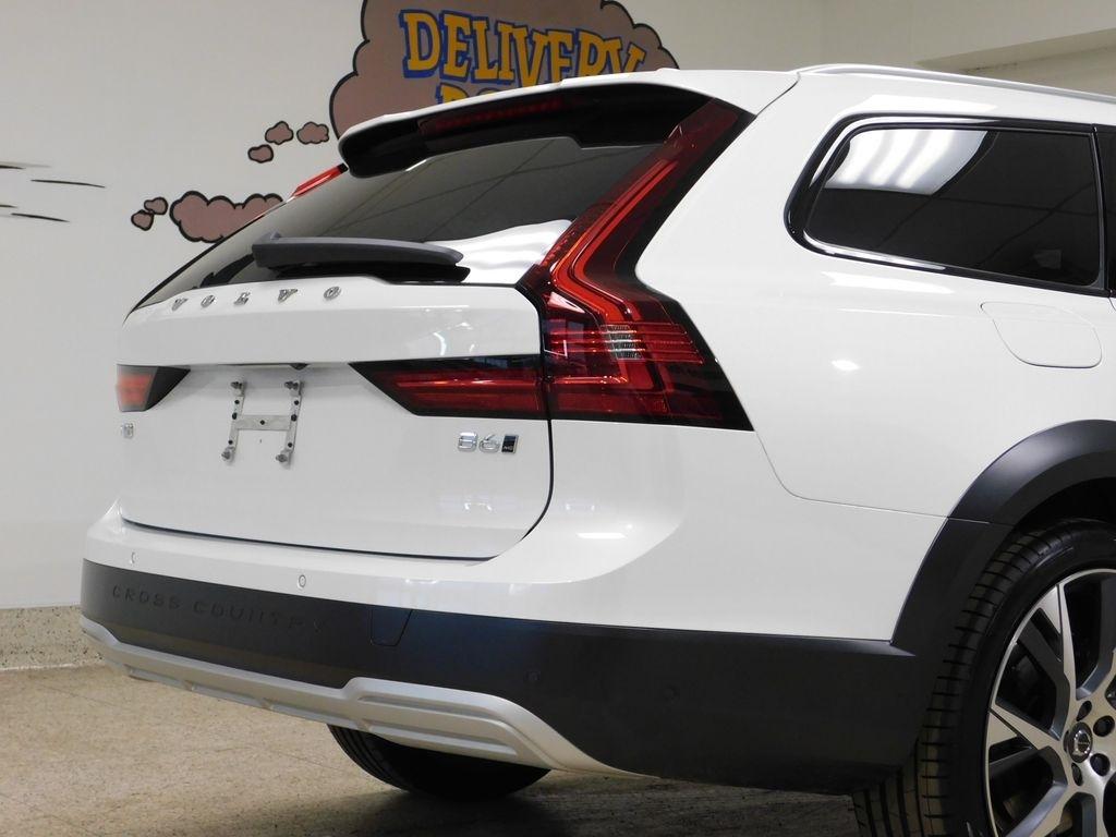 Volvo V90 Cross Country B6 Ultra 2026