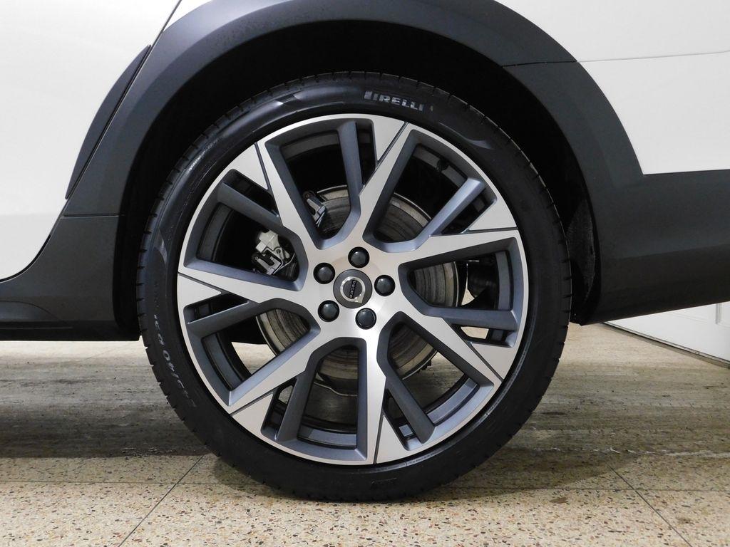 Volvo V90 Cross Country B6 Ultra 2026