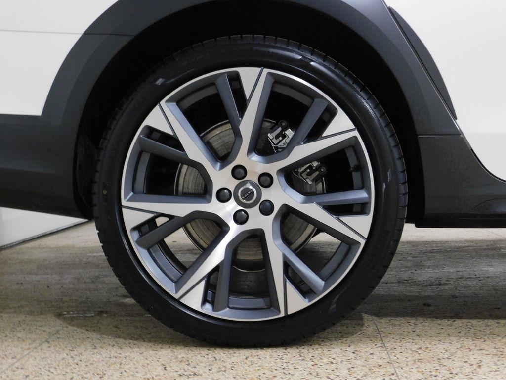 Volvo V90 Cross Country B6 Ultra 2026