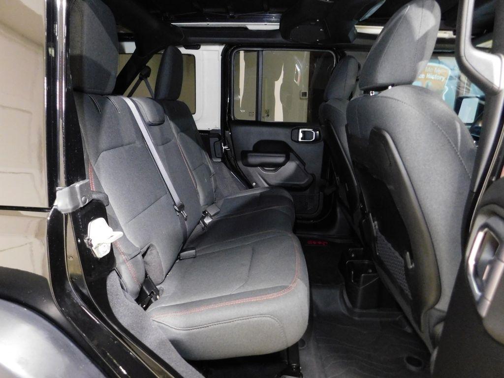 Jeep Wrangler Rubicon 2024