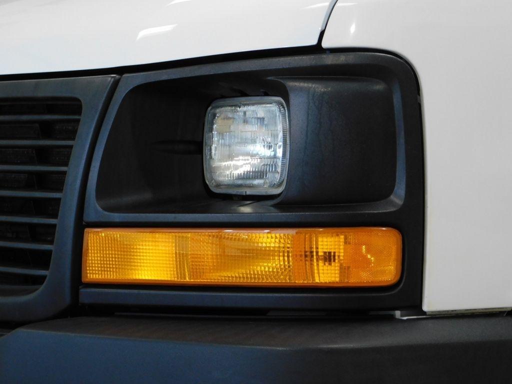 GMC Savana G2500 Cargo 2017