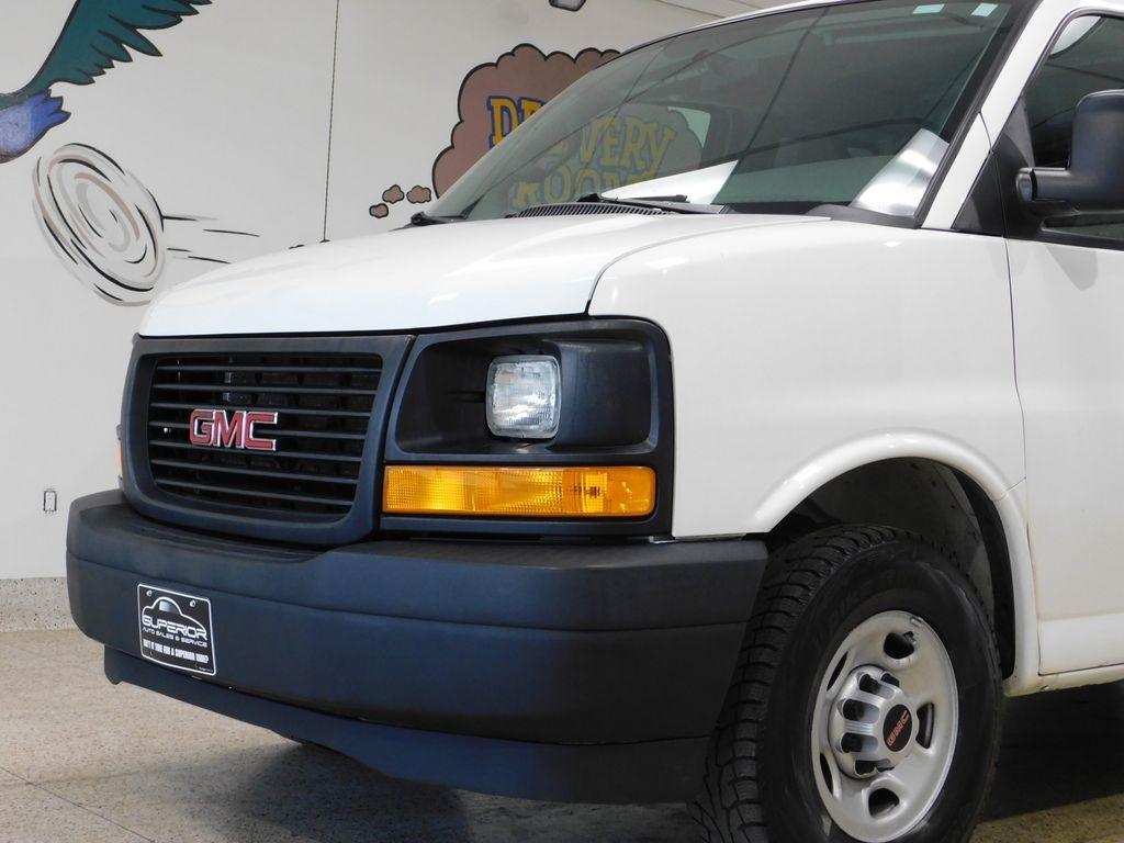 GMC Savana G2500 Cargo 2017