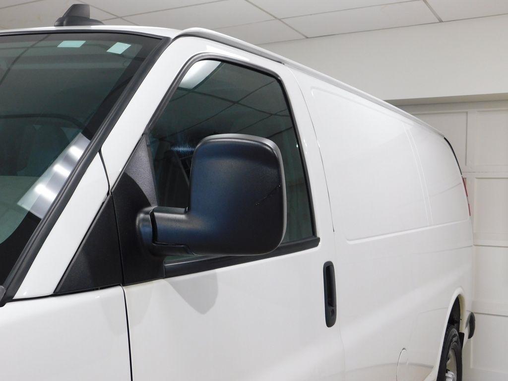 GMC Savana G2500 Cargo 2017