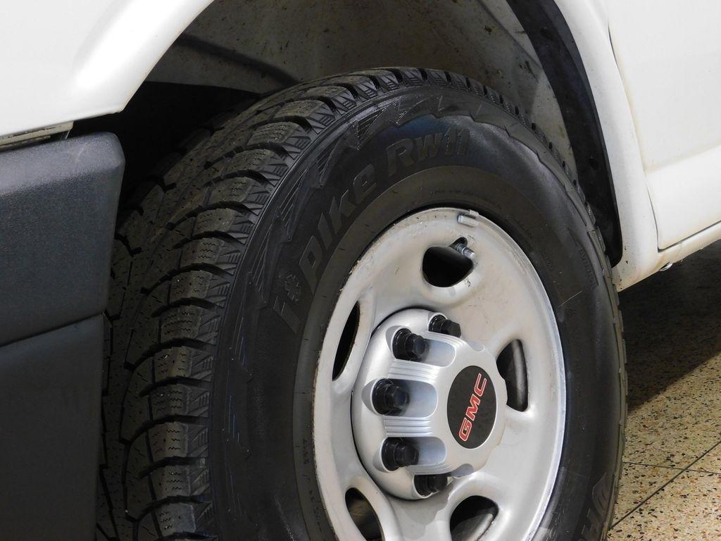 GMC Savana G2500 Cargo 2017