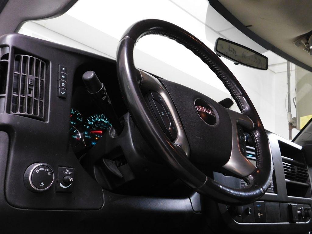 GMC Savana G2500 Cargo 2017