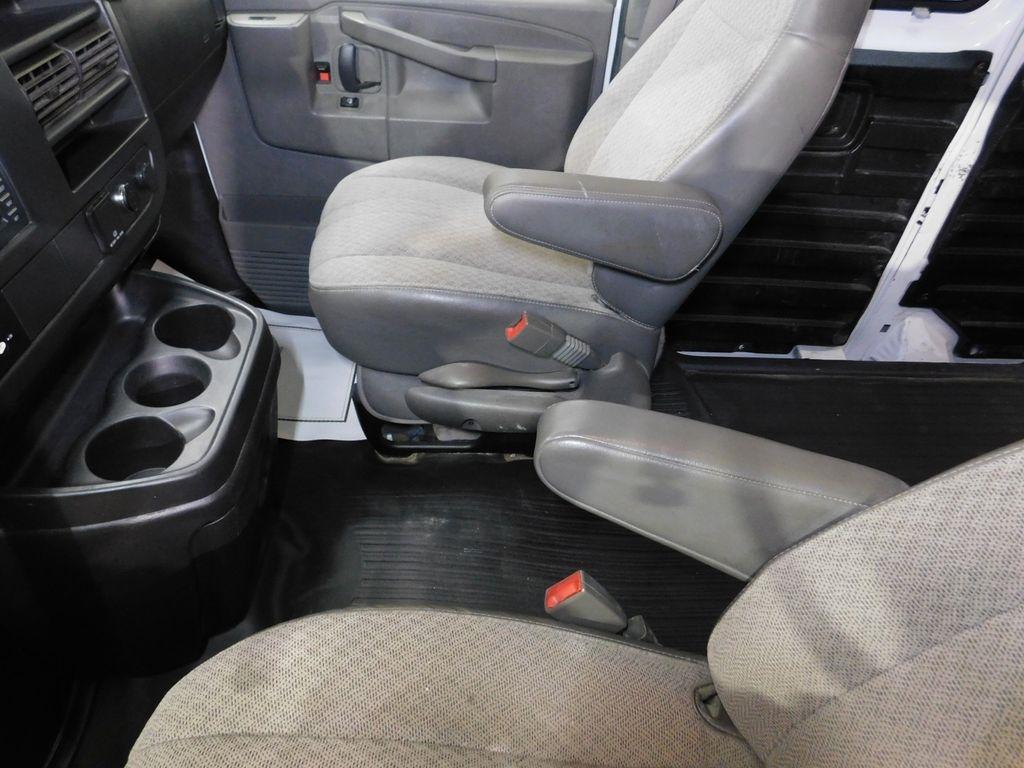 GMC Savana G2500 Cargo 2017