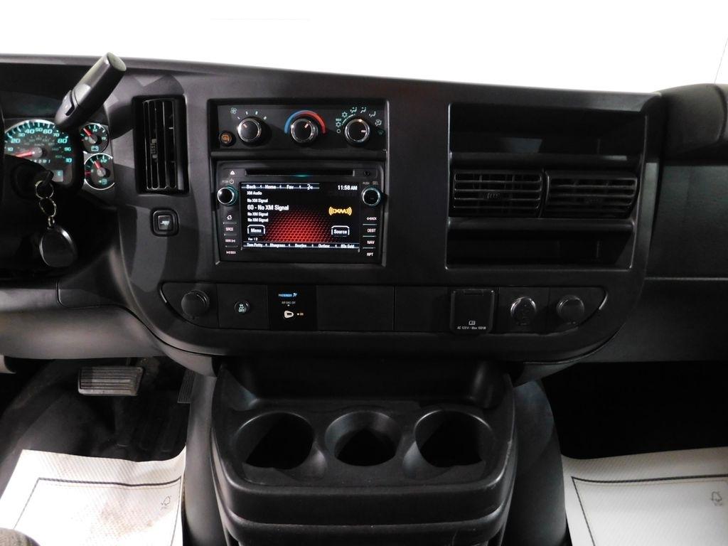 GMC Savana G2500 Cargo 2017